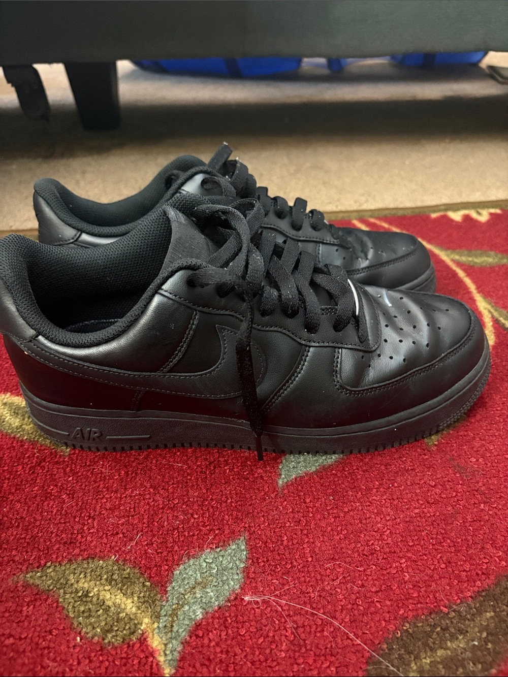 Nike Black Low-Top Leather Sneakers